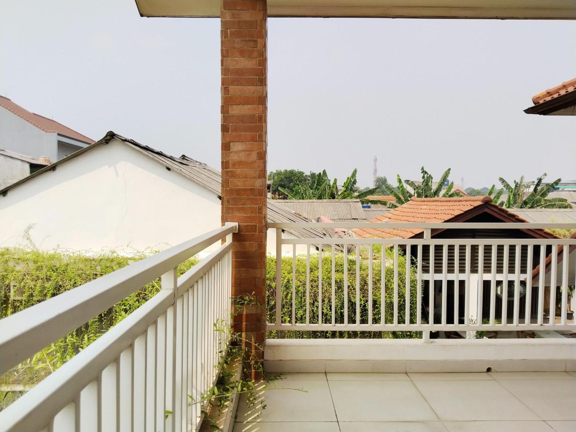 Hotel Dejati House Bekasi Zewnętrze zdjęcie